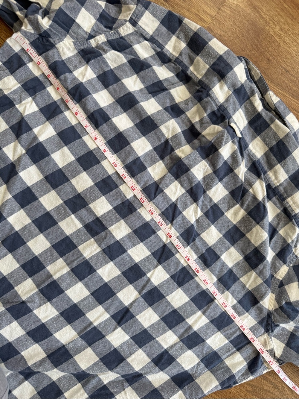 L.L.Bean Blue and White Plaid Button-Up Shirt - Picture 4 of 7
